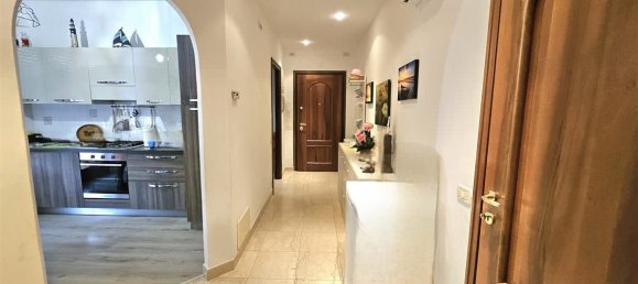 4 rooms Apartment in Massa, Italy No. 329366 17