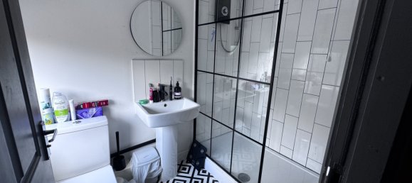  House in Sheffield, United Kingdom No. 1834 10