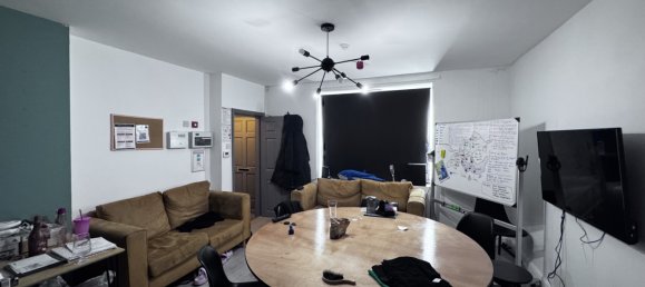  House in Sheffield, United Kingdom No. 1834 2