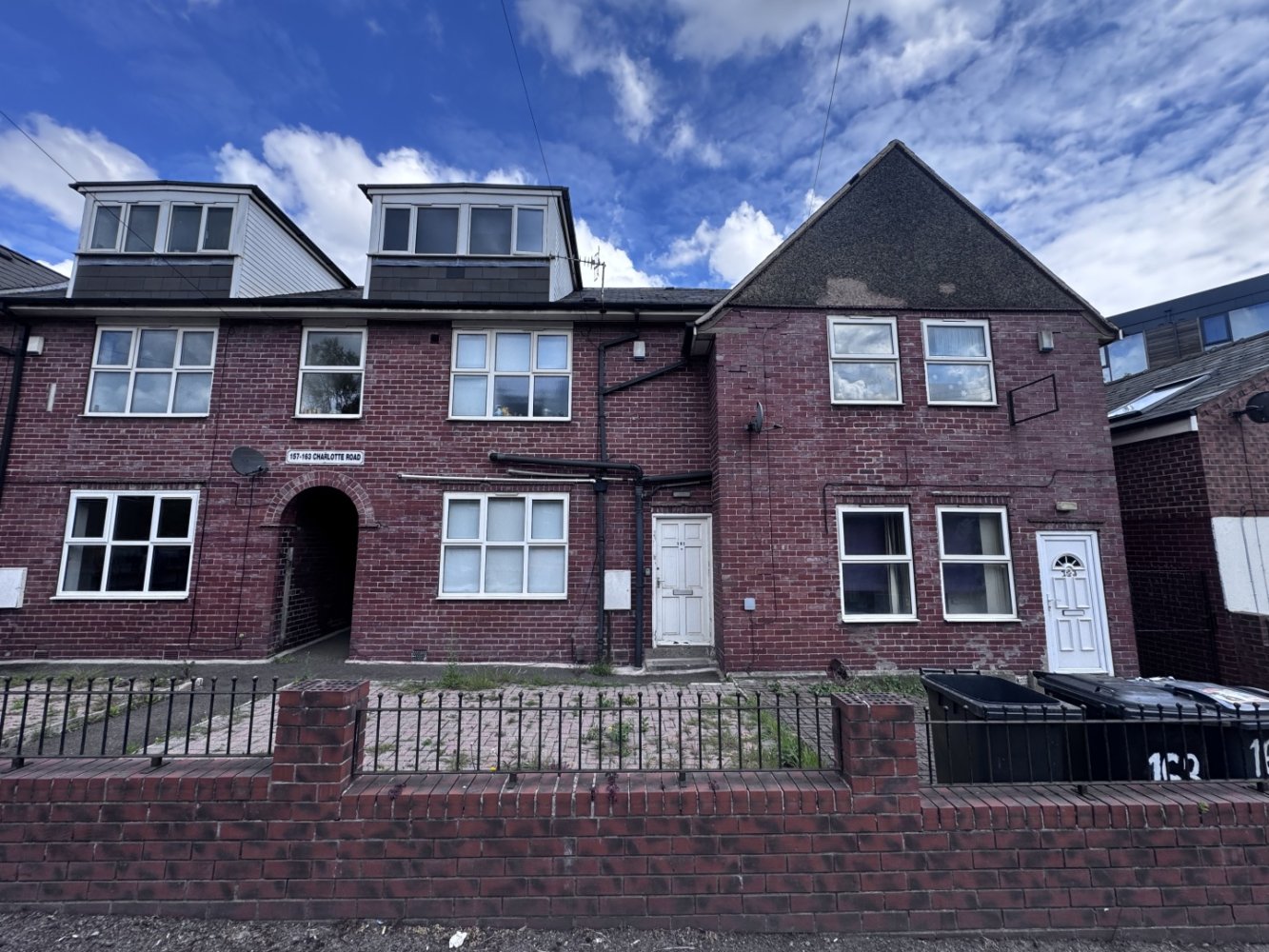  House in Sheffield, United Kingdom No. 1834