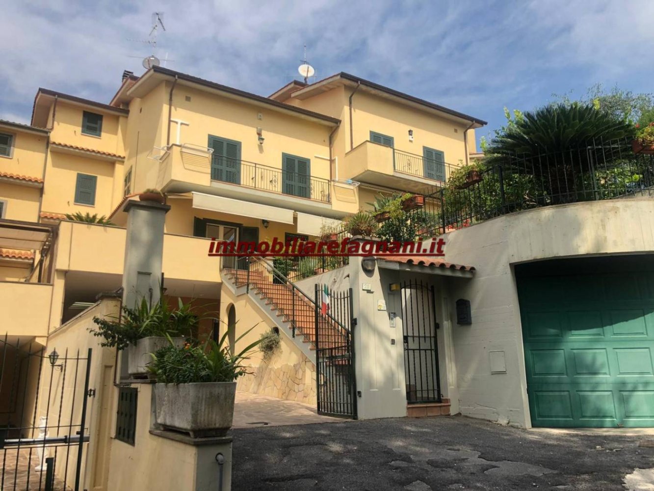 5 bedrooms Villa in Velletri, Italy No. 136971