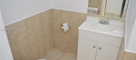 1 Schlafzimmer Gewerbliche Immobilien in Miami, USA, Nr. 614897 4
