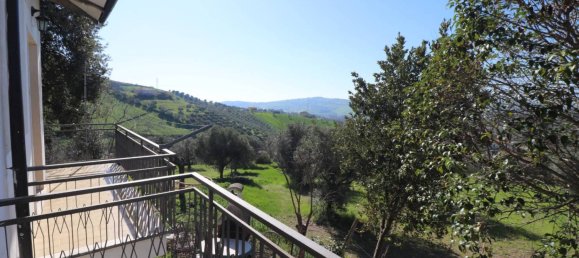 3 chambres Villa à Tortoreto, Italy No. 77927 23