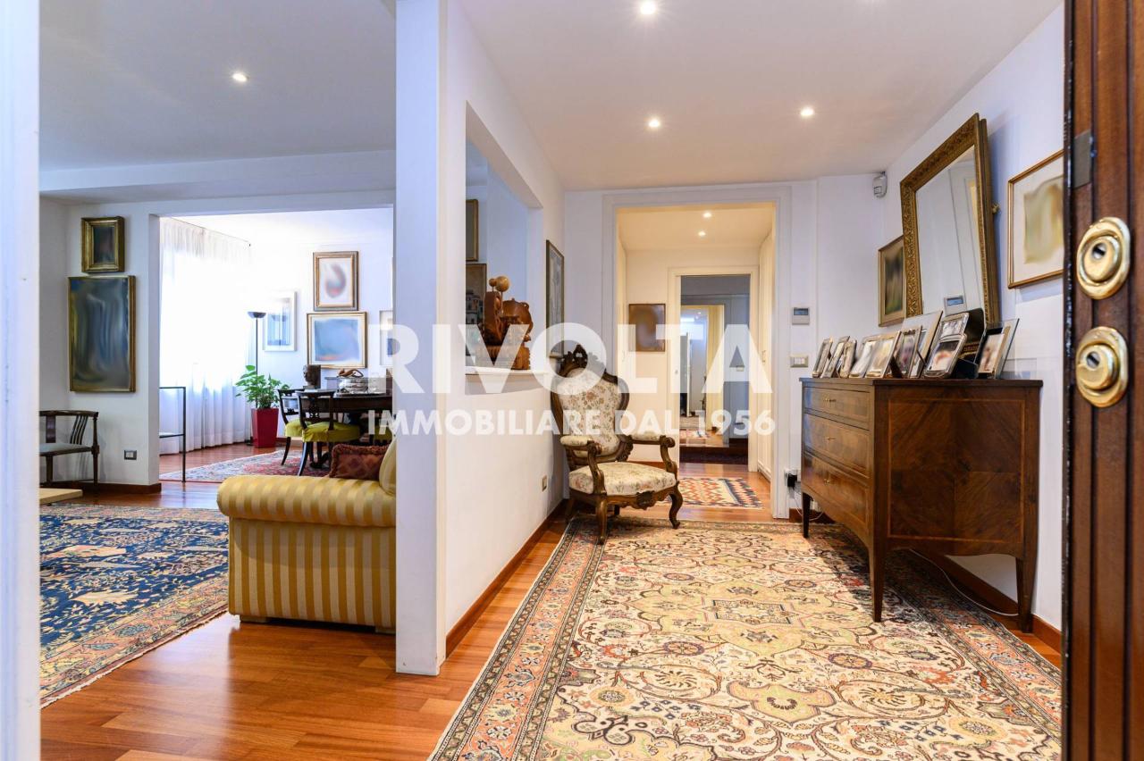 5غرفة شقة في Rome, Italy رقم 110755