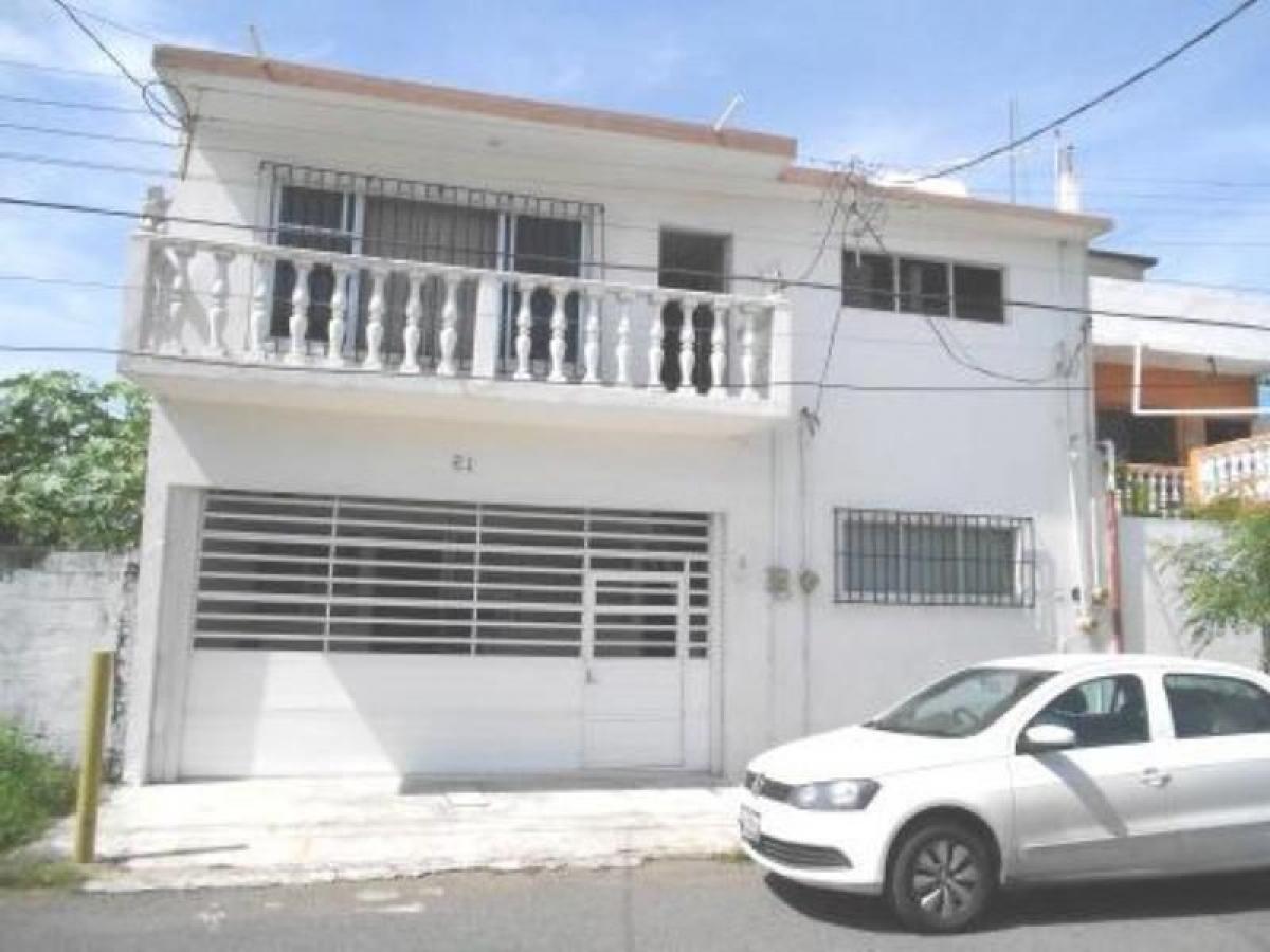 Дом с 5 спальнями в Тихуана, Мексика № 154435