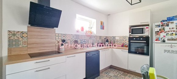 4 bedrooms House in Monnaie, France No. 155966 3