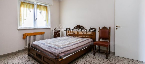 4 rooms Apartment in Novate Milanese, Italy No. 33734 18