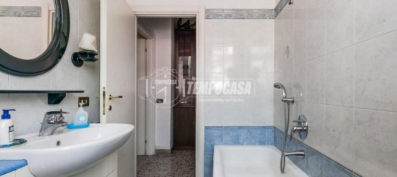 4 rooms Apartment in Novate Milanese, Italy No. 33734 25