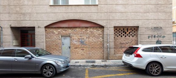 107m² Commercial property in Granada, Spain No. 105543 2