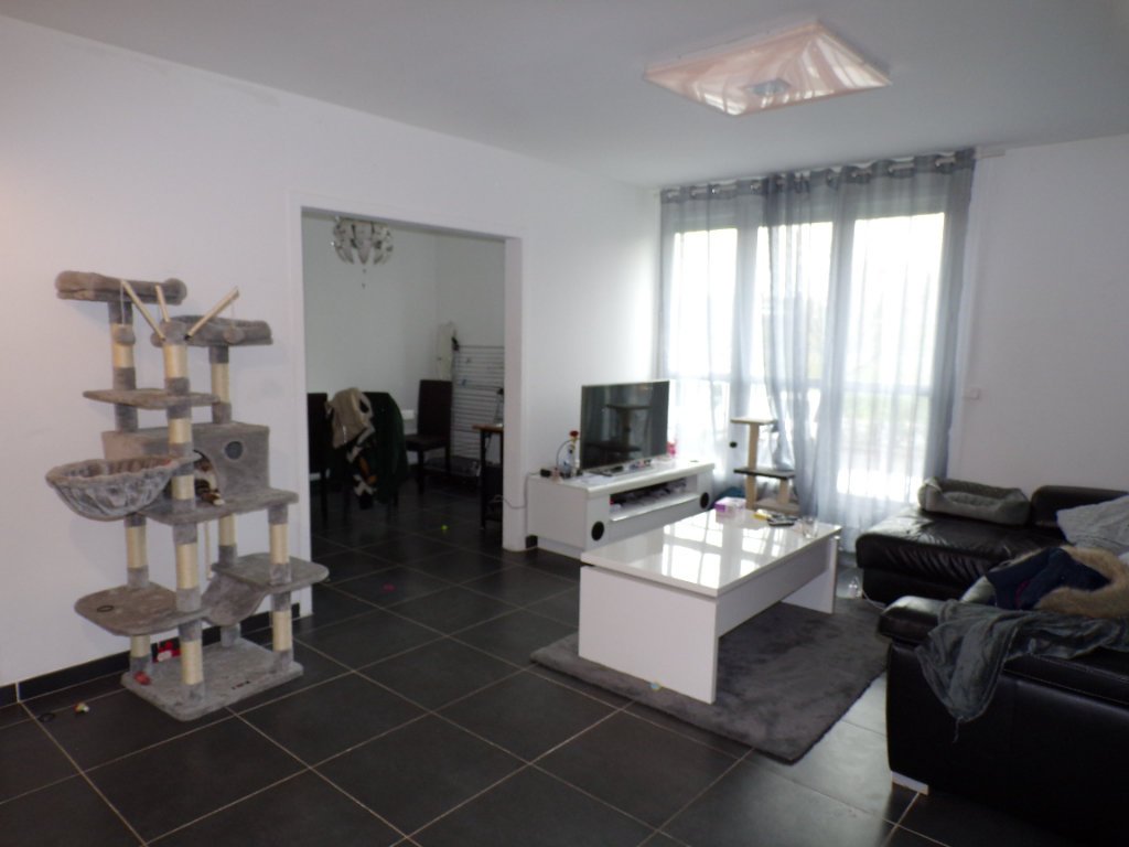 Квартира с 2 спальнями в Монтаржи, Франция № 99352