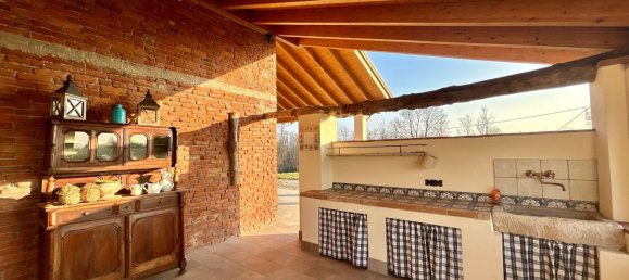 Casa de 8 habitaciónes en Novi Ligure, Italy No. 43570 9