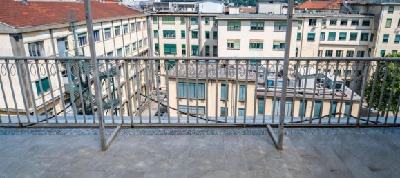 Ático de 4 dormitorios en Turin, Italy No. 372025 6