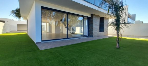 5 Schlafzimmer Villa in Entroncamento, Portugal, Nr. 144001 3