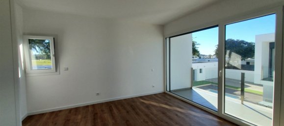 5 Schlafzimmer Villa in Entroncamento, Portugal, Nr. 144001 28