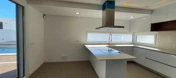 5 Schlafzimmer Villa in Entroncamento, Portugal, Nr. 144001 19