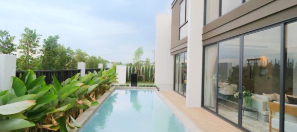 Moradia T4 em Pattaya, Thailand N.º 5164 30