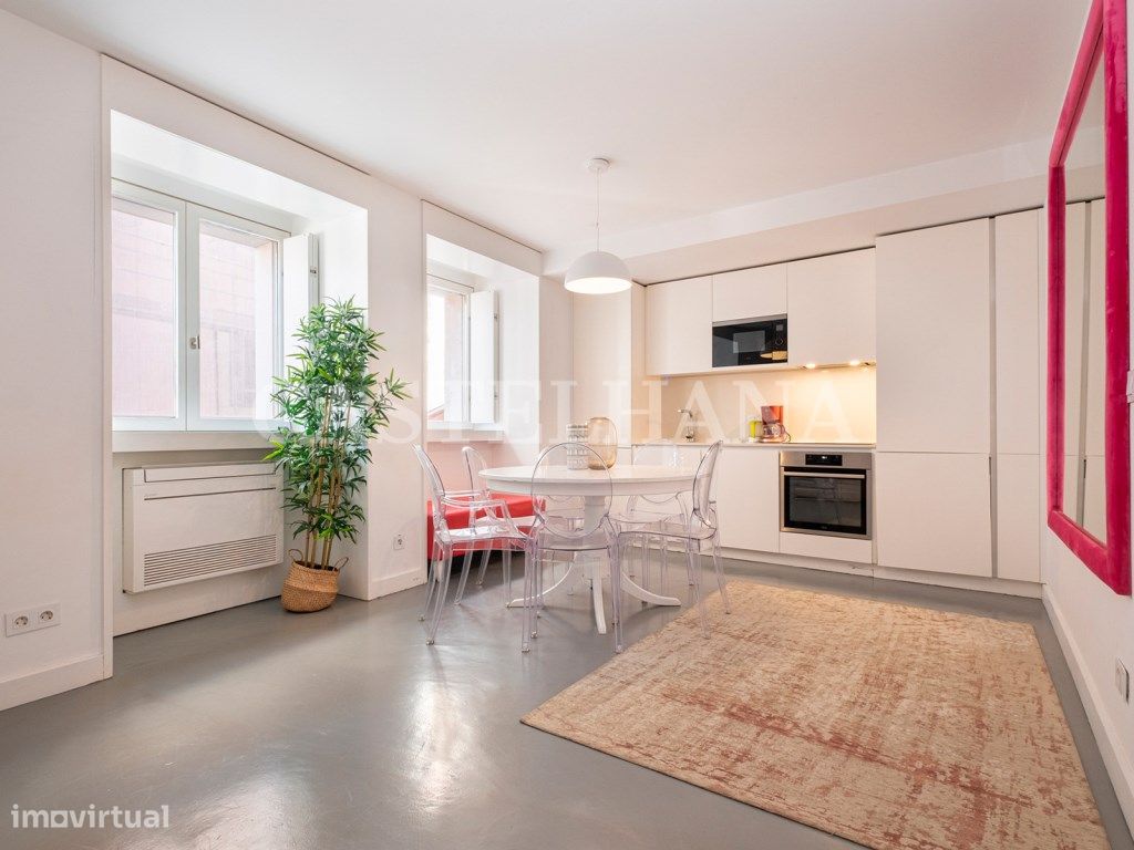 2 bedrooms Apartment in Lisbon, Portugal No. 120070