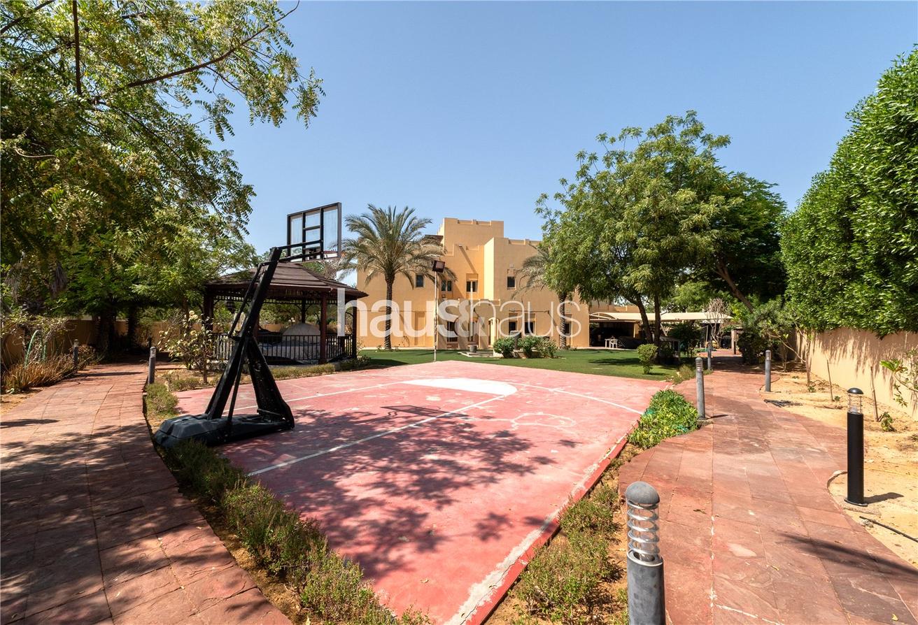 7 Schlafzimmer Villa in Arabian Ranches, UAE, Nr. 98641