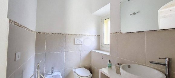 Квартира с 3 спальнями в Кастельсардо, Италия № 144588 28