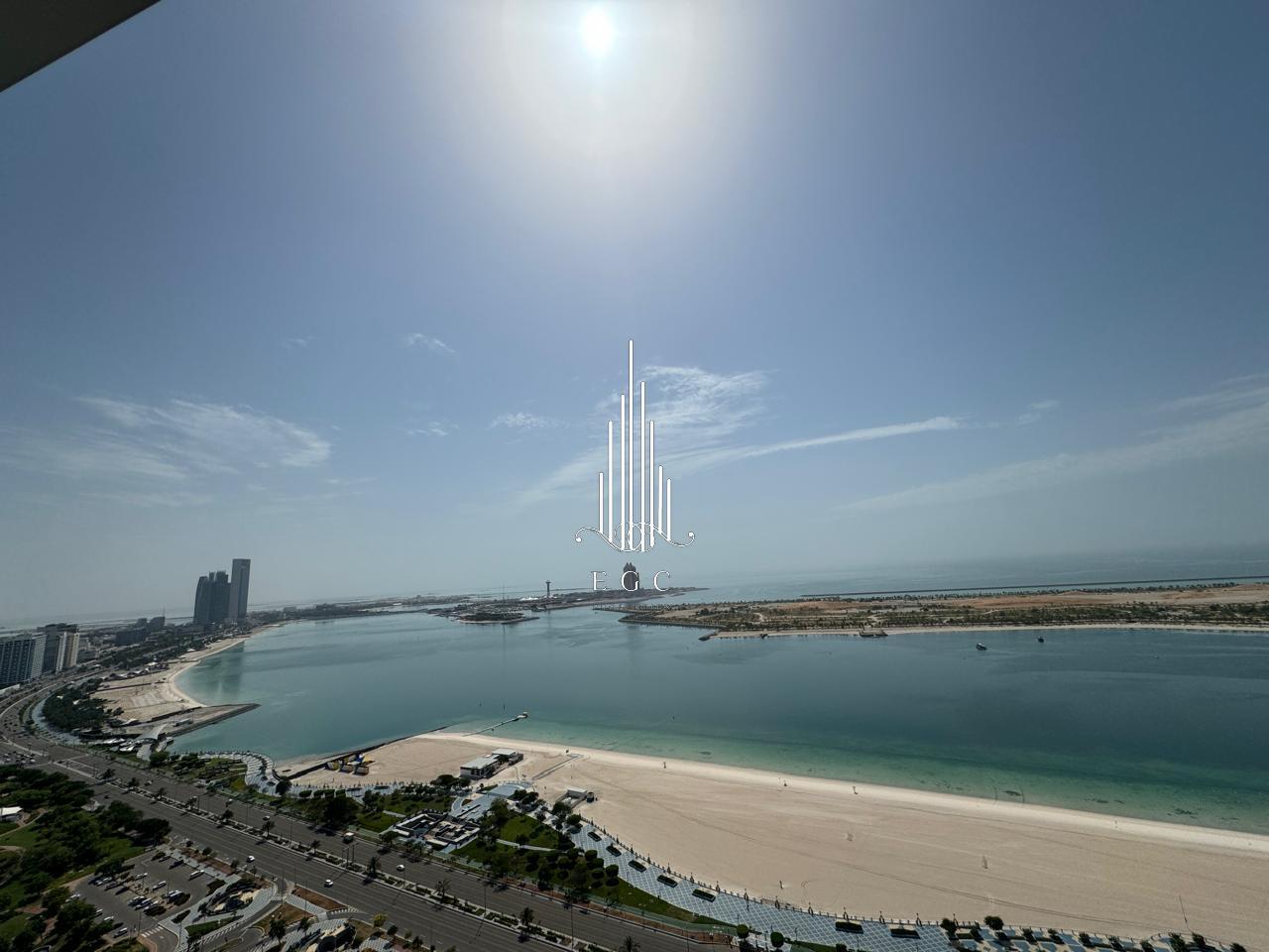 Квартира с 5 спальнями в Corniche Road, ОАЭ № 37652