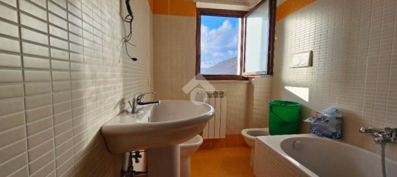 4-salle Appartement à Fiuggi, Italy No. 202896 17