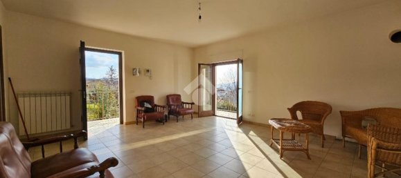 4-salle Appartement à Fiuggi, Italy No. 202896 6