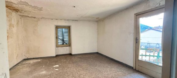 4 bedrooms House in Casazza, Italy No. 290858 8