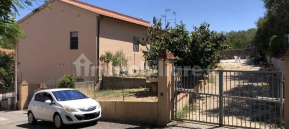 4 bedrooms Apartment in Roccastrada, Italy No. 270944 3