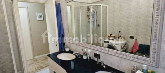 Apartamento de 2 dormitorios en Rozzano, Italy No. 61013 20