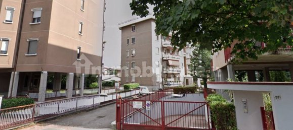 Apartamento de 2 dormitorios en Rozzano, Italy No. 61013 26