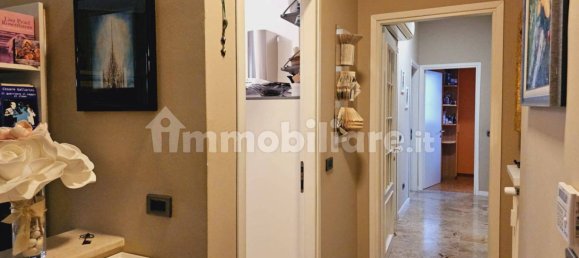 Apartamento de 2 dormitorios en Rozzano, Italy No. 61013 8