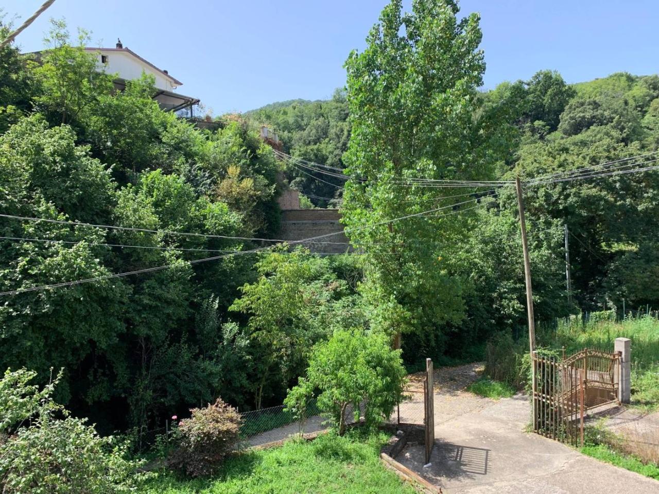 6 rooms House in Poli, Italy No. 21125