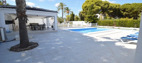 9 chambres Villa à Cabo Roig, Spain No. 520 10