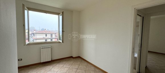 3 rooms Apartment in Bagnolo Mella, Italy No. 235106 12
