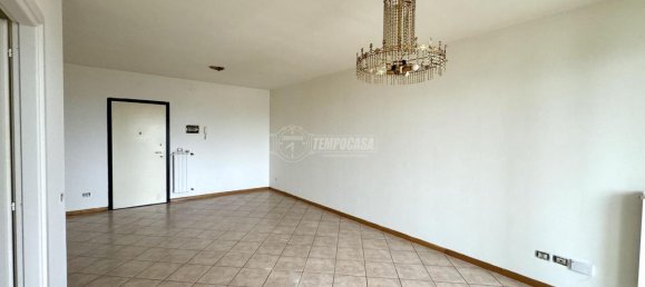 3 rooms Apartment in Bagnolo Mella, Italy No. 235106 6