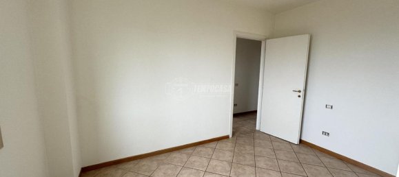 3 rooms Apartment in Bagnolo Mella, Italy No. 235106 14