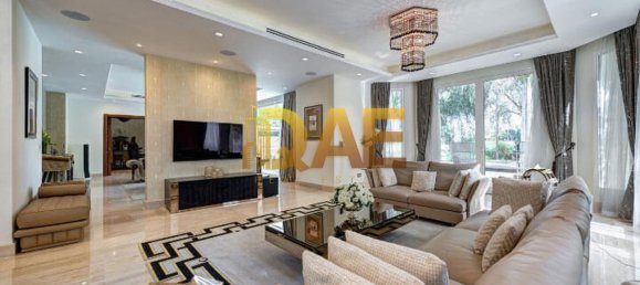 7 bedrooms Villa in Emirates Hills, UAE No. 4636 11