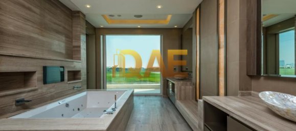 7 bedrooms Villa in Emirates Hills, UAE No. 4636 6