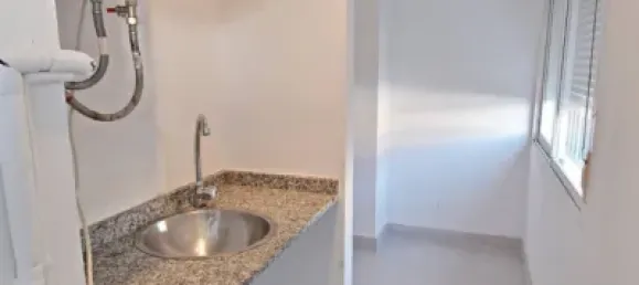 Apartamento de 3 dormitorios en Jerez de la Frontera, Spain No. 169546 6