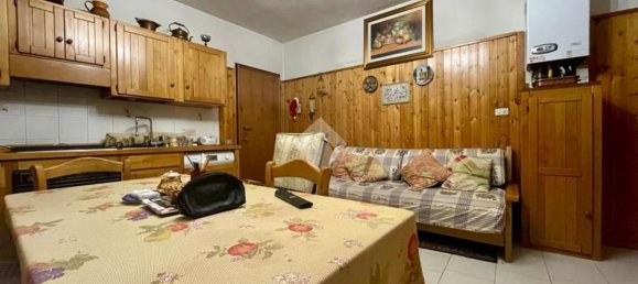 3 rooms Apartment in Montecatini Terme, Italy No. 154324 3