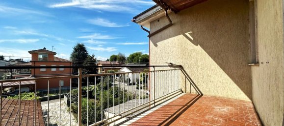 3 bedrooms Apartment in Podenzano, Italy No. 376416 2
