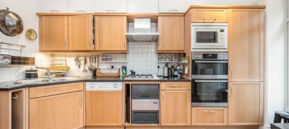 3 bedrooms Apartment in London, United Kingdom No. 5578 8