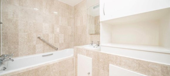 3 bedrooms Apartment in London, United Kingdom No. 5578 19