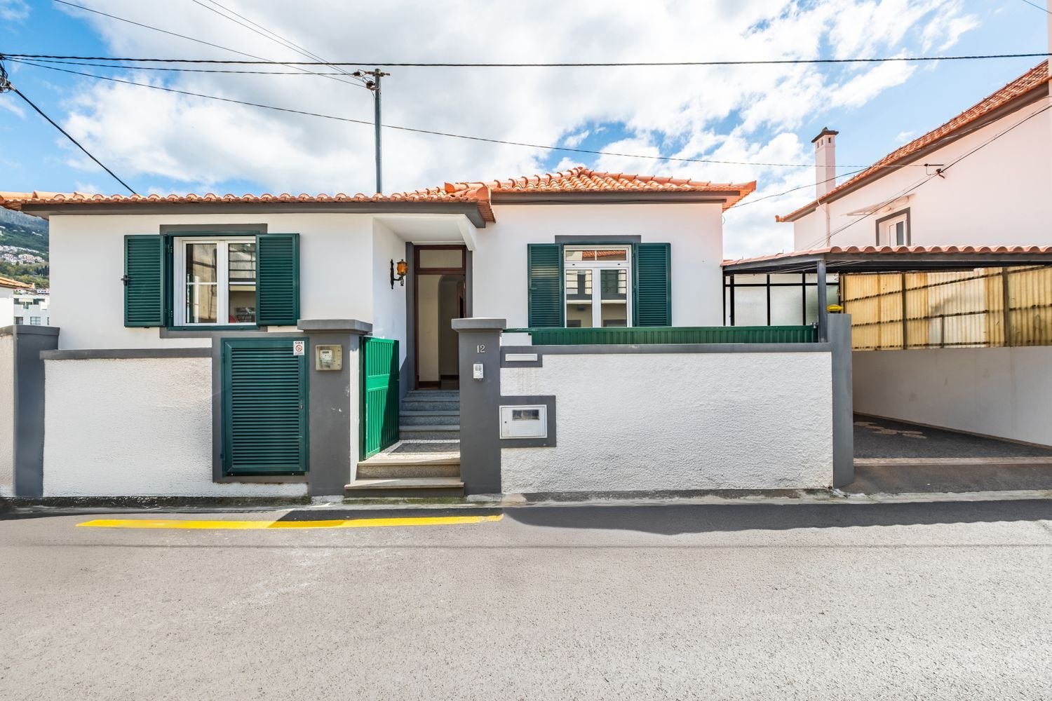 3 bedrooms House in Funchal, Portugal No. 192262