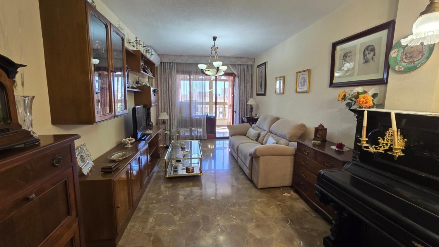 5 bedrooms Apartment in Malaga, Spain No. 265759