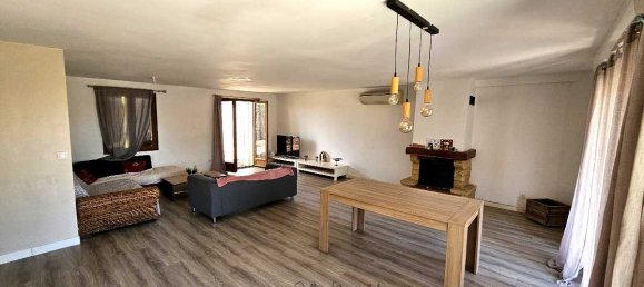 3 bedrooms House in Mireval, France No. 203459 2