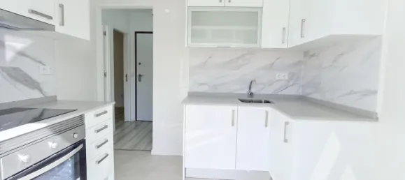 1 bedroom Apartment in Lisbon, Portugal No. 153955 2