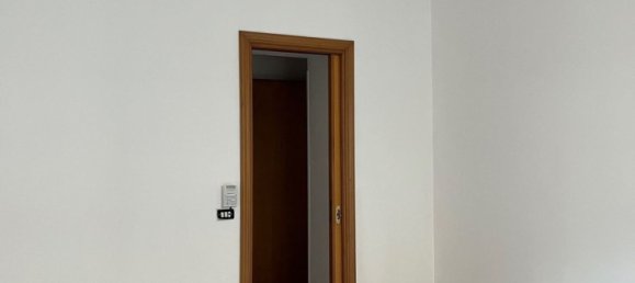 4 rooms Apartment in Rome, Italy No. 204789 12