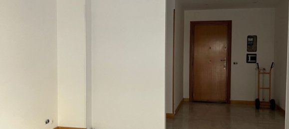 4 rooms Apartment in Rome, Italy No. 204789 3