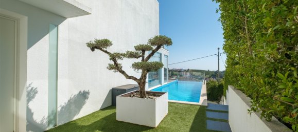 5 bedrooms Villa in Cascais, Portugal No. 134139 3